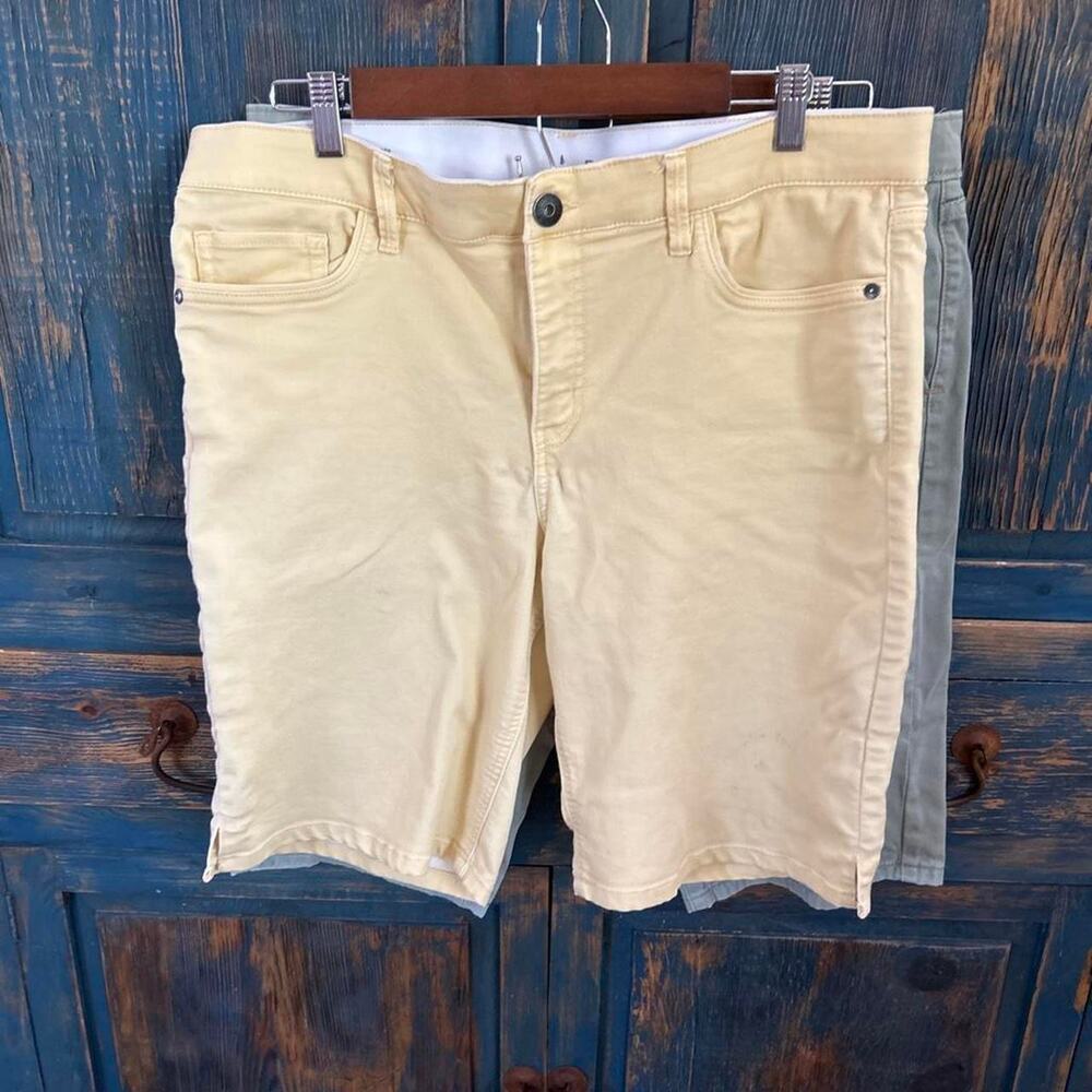 Cream tan chino shorts
